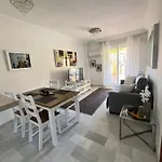 En Mijas Costa, Alta Loma