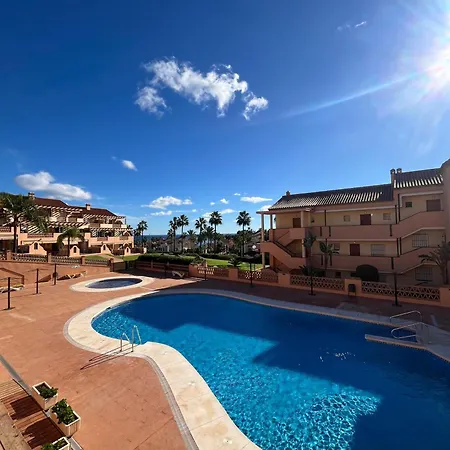 En Mijas Costa, Alta Loma Apartment *