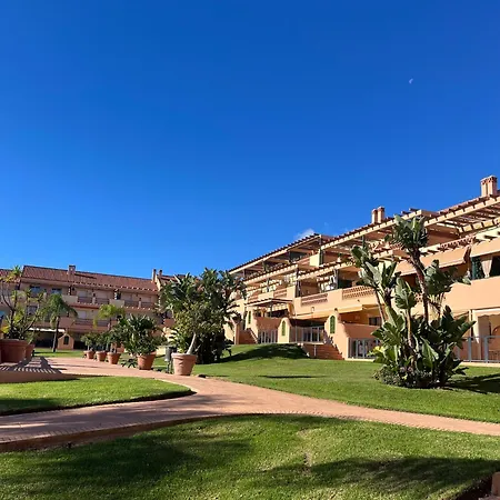 En Mijas Costa, Alta Loma Apartmán Fuengirola