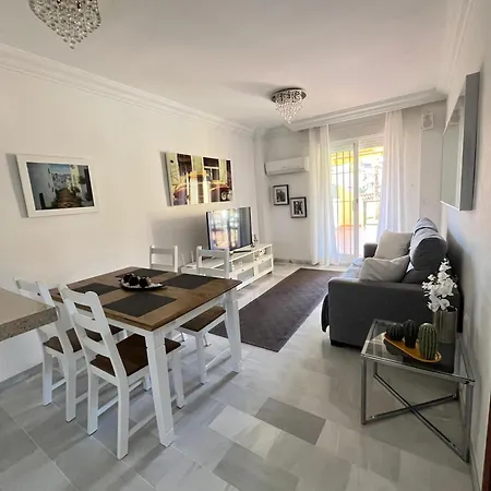 En Mijas Costa, Alta Loma